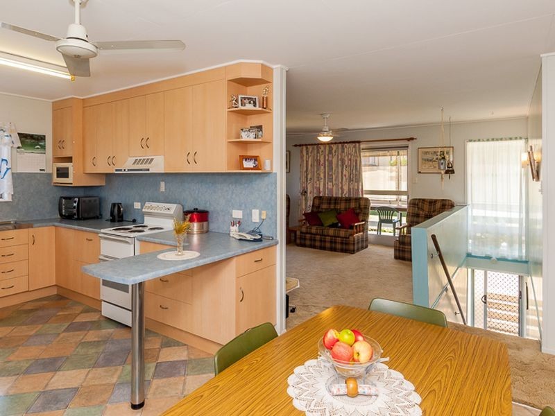 15 Steed Street, West Gladstone QLD 4680