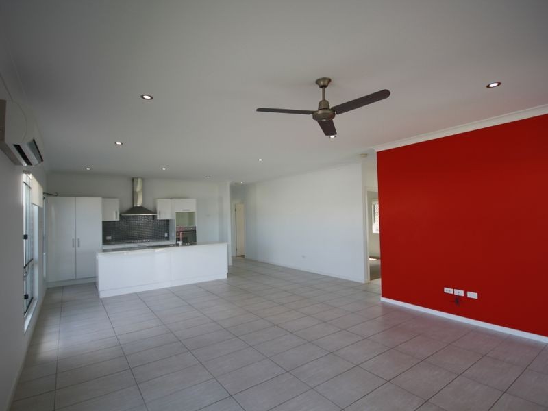 5 Windjana Court, New Auckland QLD 4680
