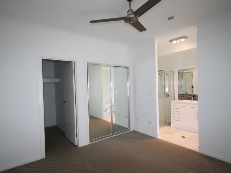 5 Windjana Court, New Auckland QLD 4680