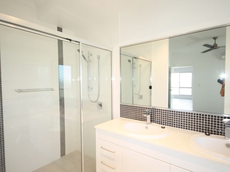 5 Windjana Court, New Auckland QLD 4680