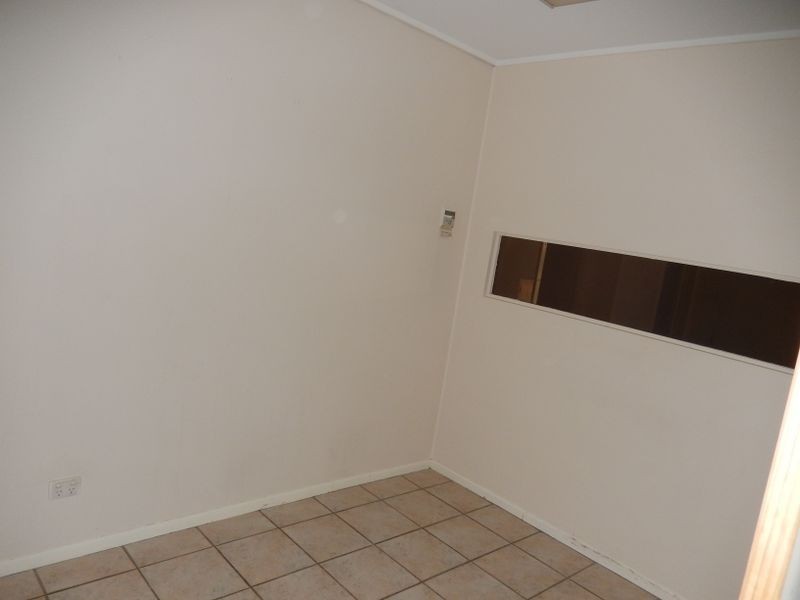 Shop 11/172 Goondoon Street, Gladstone QLD 4680