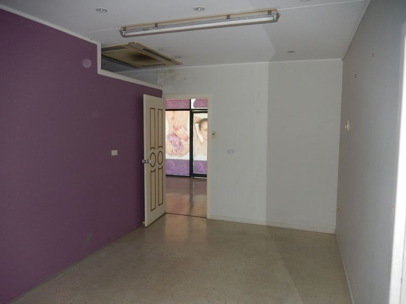 Shop 11/172 Goondoon Street, Gladstone QLD 4680