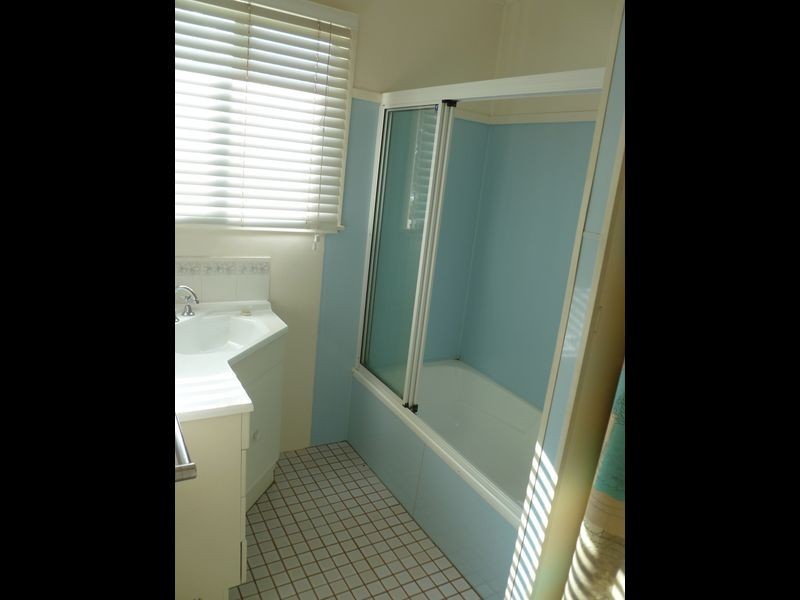 21 HOLLAND STREET, Gladstone QLD 4680