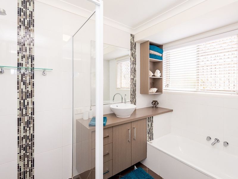 15 Ceri Court, New Auckland QLD 4680