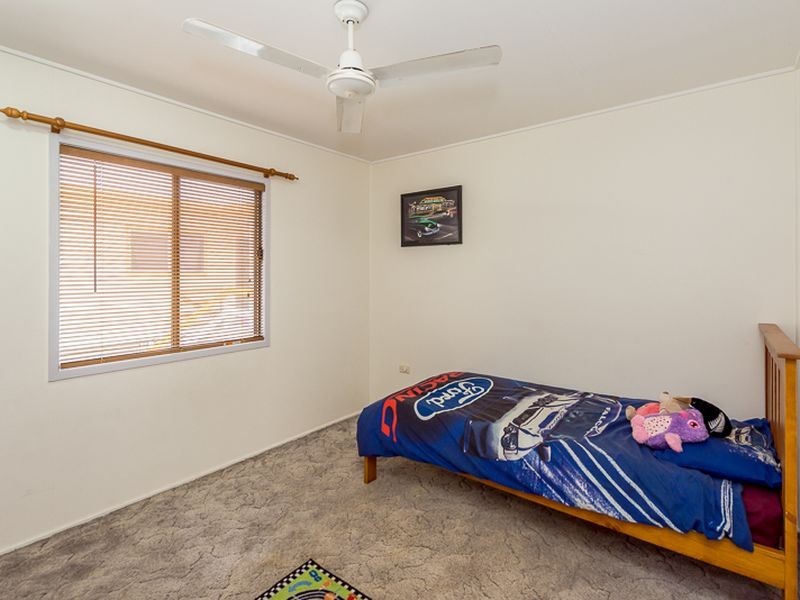 17 Schafer Street, Clinton QLD 4680