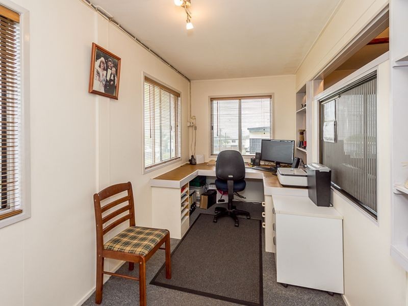 17 Schafer Street, Clinton QLD 4680