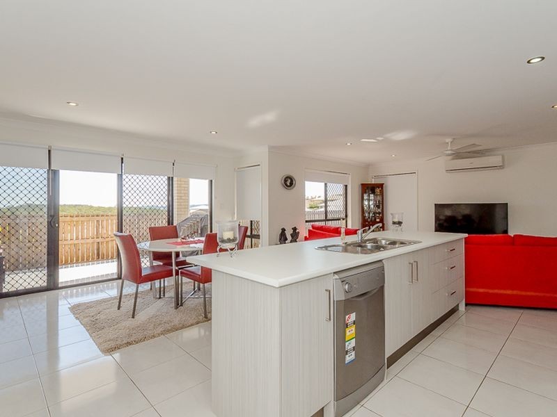 13 Cressbrook Street, Clinton QLD 4680