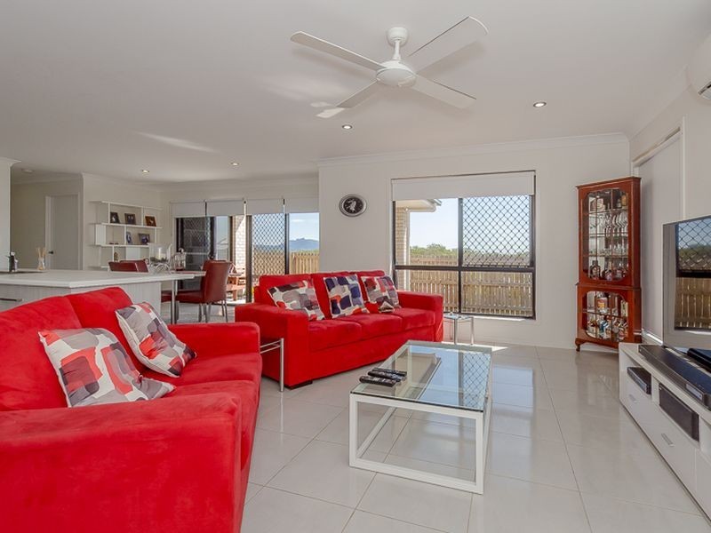 13 Cressbrook Street, Clinton QLD 4680