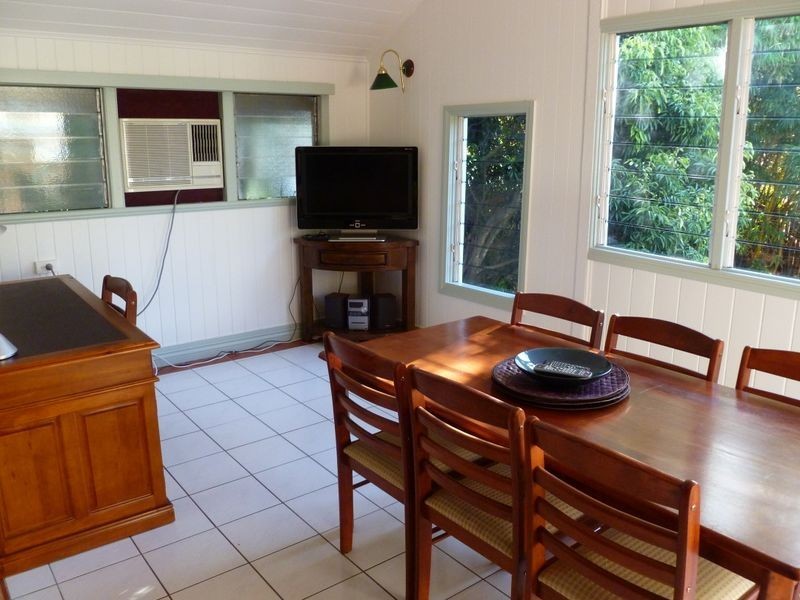 10 HERBERT STREET, Gladstone QLD 4680