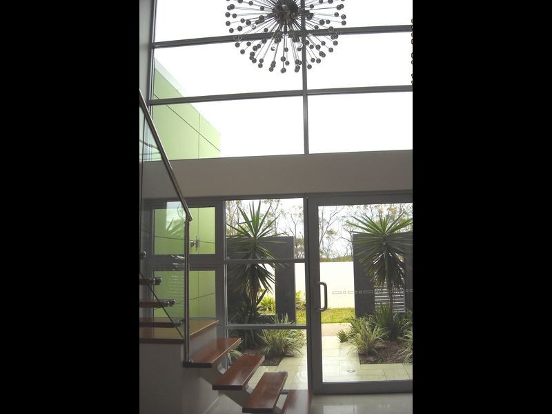 1 Dolphin Terrace, Gladstone QLD 4680