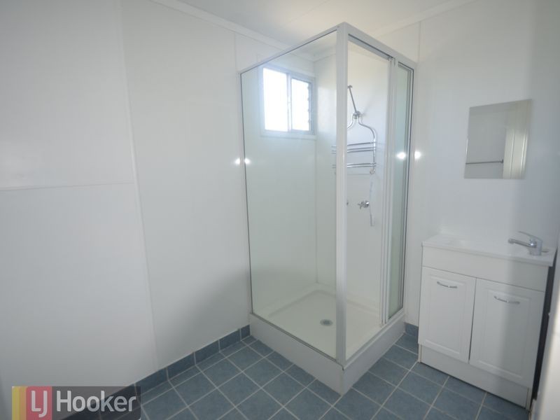 2/129 Off Lane, South Gladstone QLD 4680