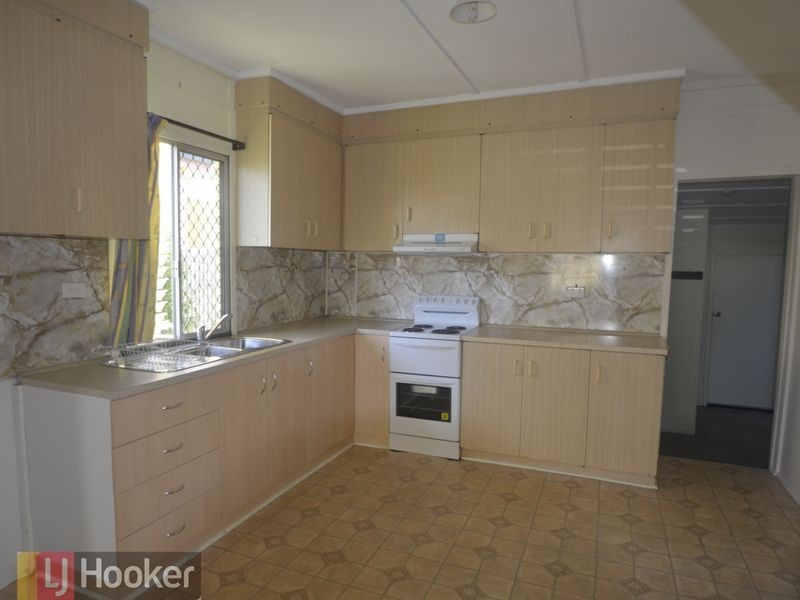 2/129 Off Lane, South Gladstone QLD 4680