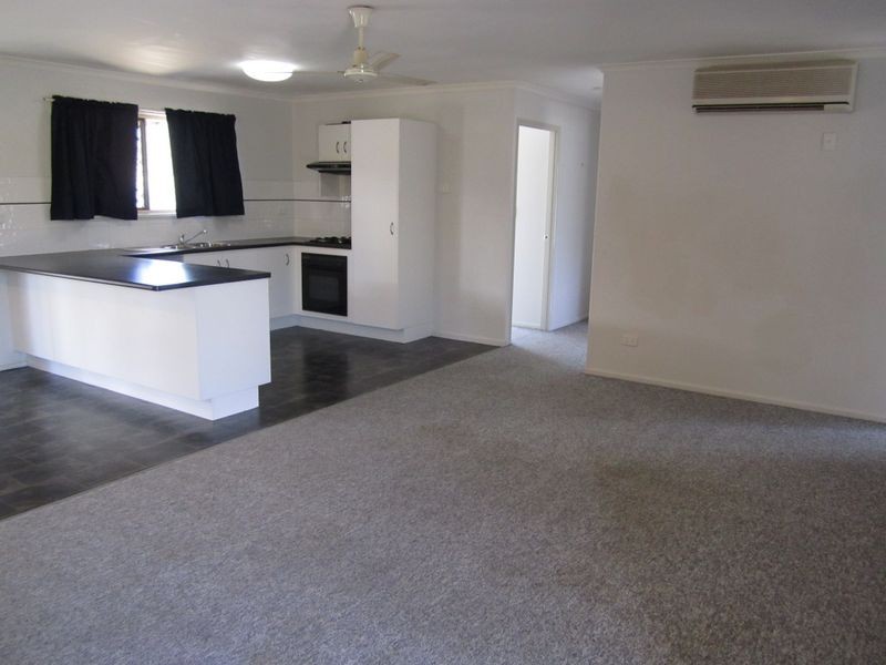 2/47 Park Street, West Gladstone QLD 4680