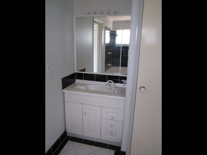 2/47 Park Street, West Gladstone QLD 4680