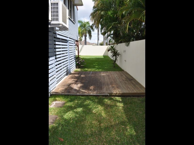 4 The Esplanade, Barney Point QLD 4680