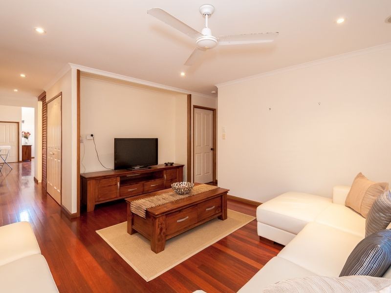 25 Eden Street, South Gladstone QLD 4680