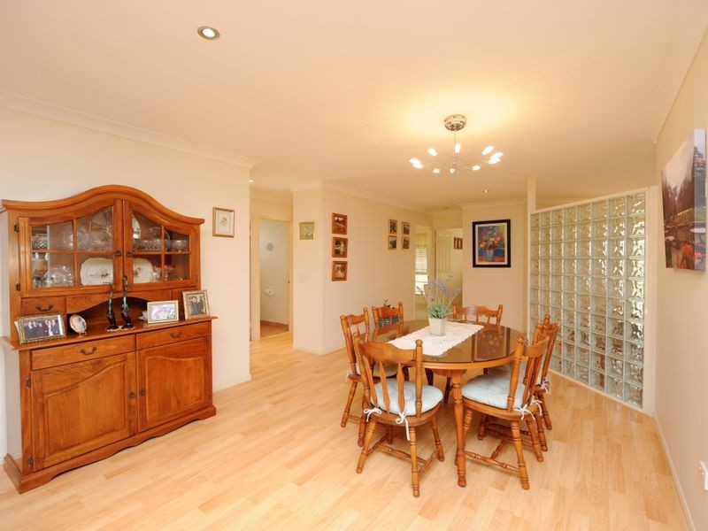 5 Craigmoor Court, New Auckland QLD 4680