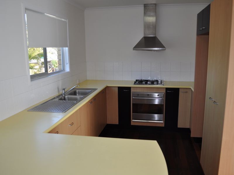 21 Cockatoo Drive, New Auckland QLD 4680