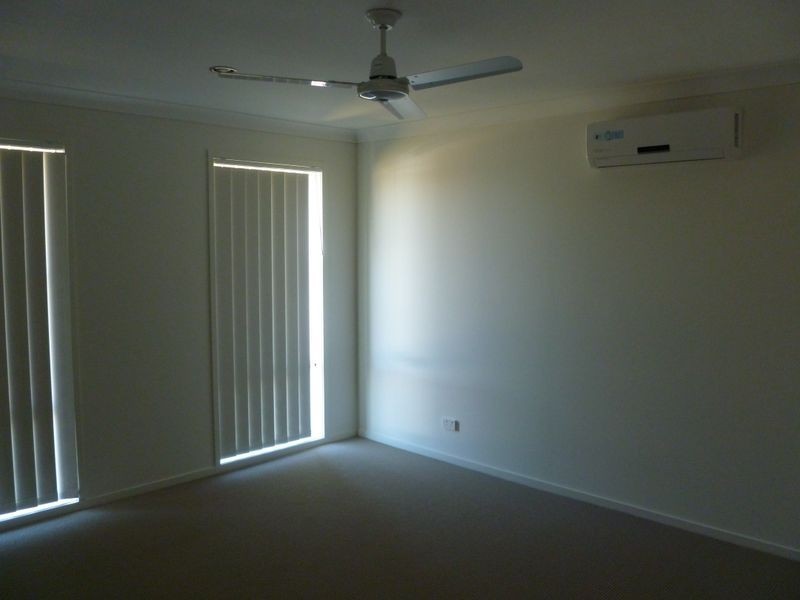 27 Dartmouth Close, Clinton QLD 4680