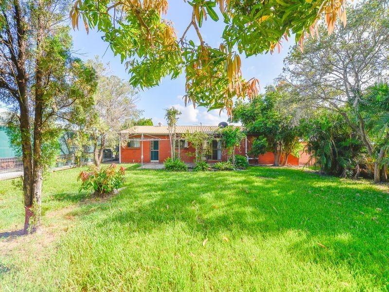319 J Hickey Avenue, Clinton QLD 4680