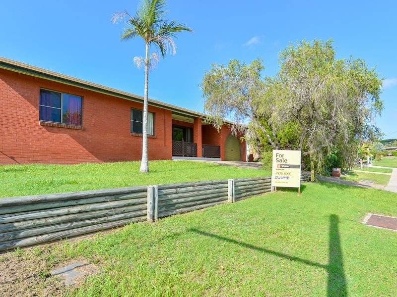319 J Hickey Avenue, Clinton QLD 4680