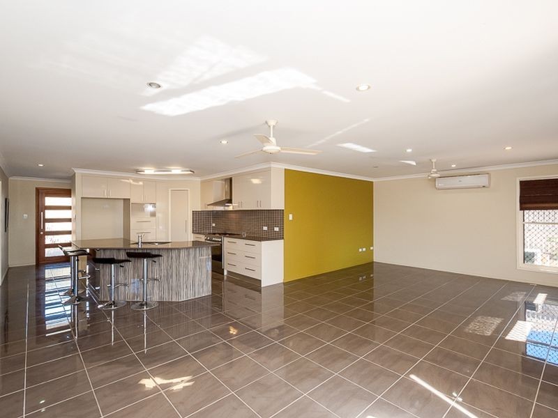 15 Koowin Drive, Kirkwood QLD 4680