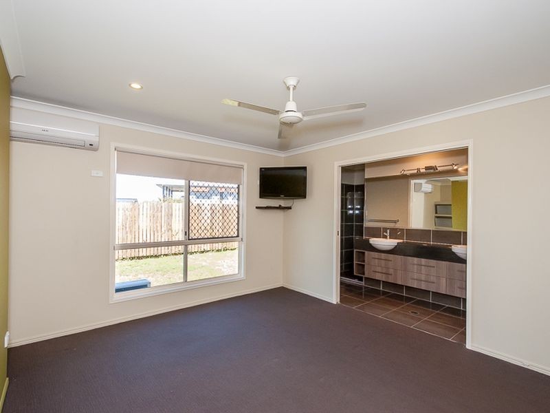 15 Koowin Drive, Kirkwood QLD 4680