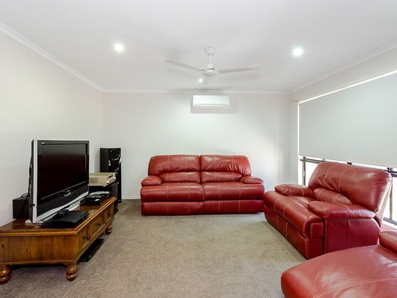 24 Daintree Boulevard, New Auckland QLD 4680