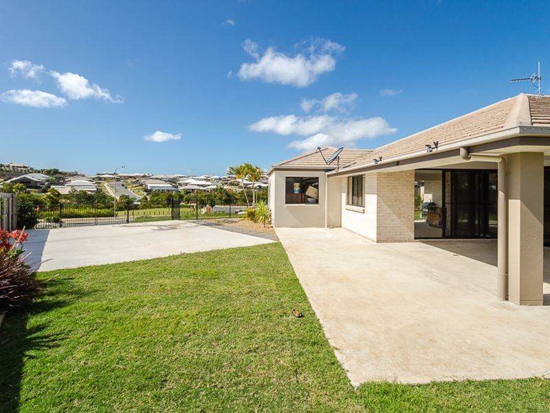 24 Daintree Boulevard, New Auckland QLD 4680