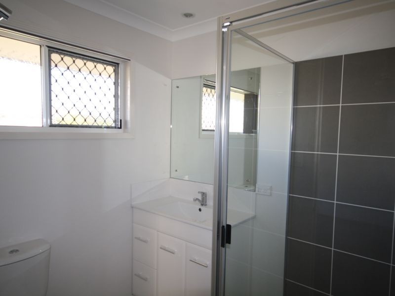34 Bottlebrush Drive, Kirkwood QLD 4680