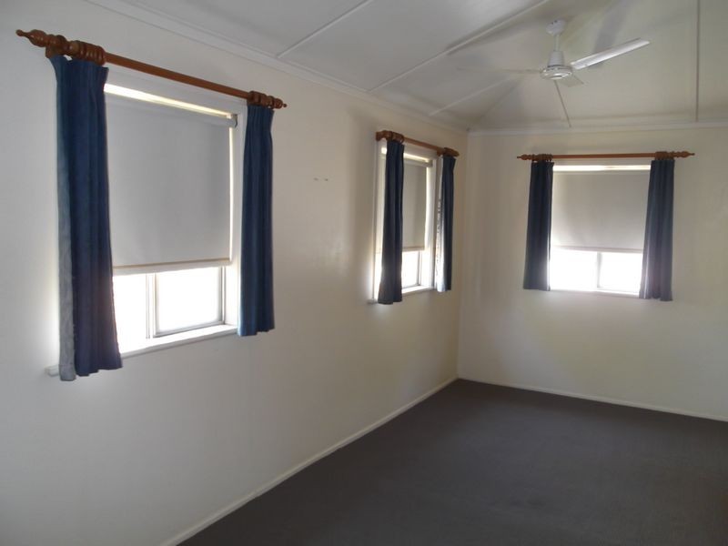 10 Eden Street, Gladstone QLD 4680