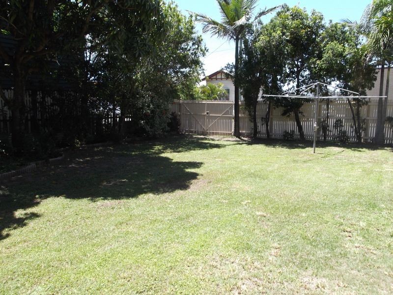 10 Eden Street, Gladstone QLD 4680