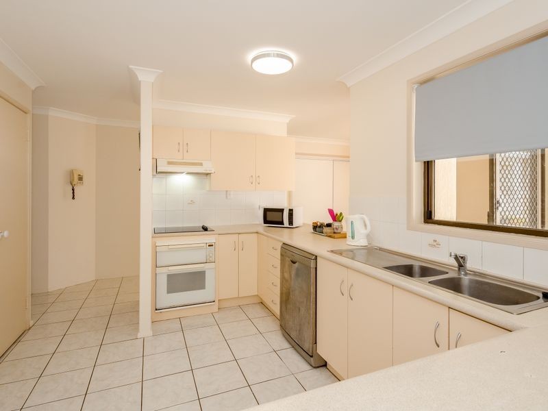 39 Carinya Drive, Clinton QLD 4680