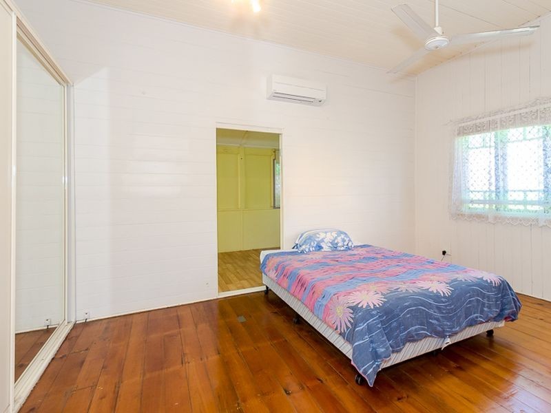 16 Eden Street, Gladstone QLD 4680