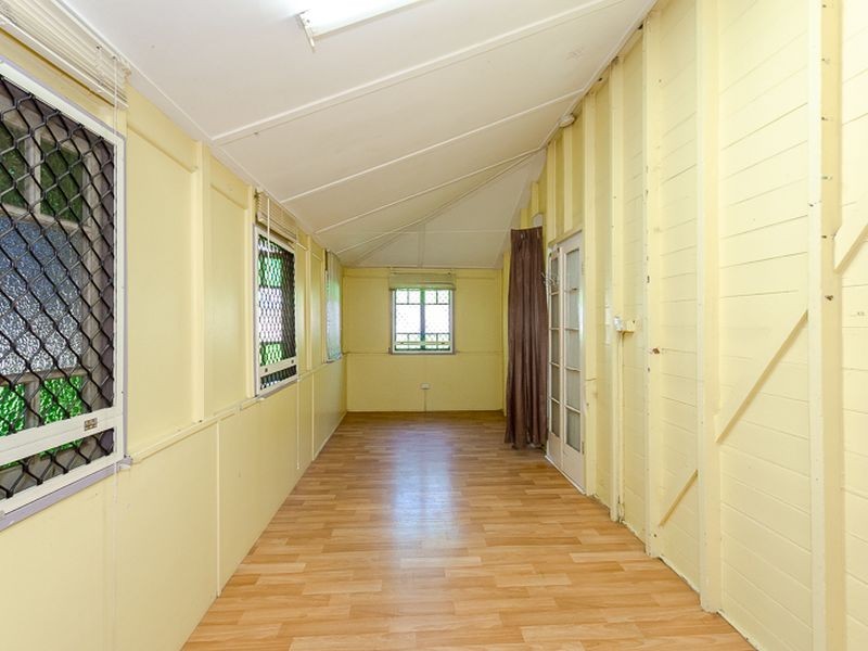 16 Eden Street, Gladstone QLD 4680