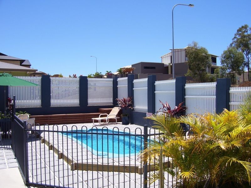 3 Dolphin Terrace, South Gladstone QLD 4680