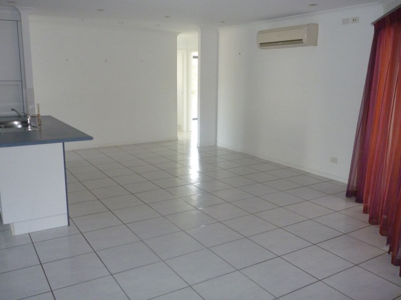 3 Dolphin Terrace, South Gladstone QLD 4680