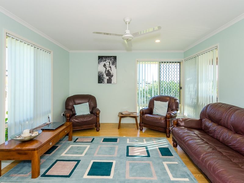 15 Craigmoor Court, New Auckland QLD 4680