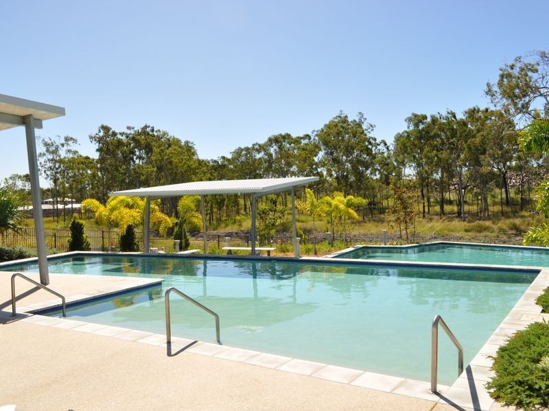 6 Nardoo Place, Glen Eden QLD 4680