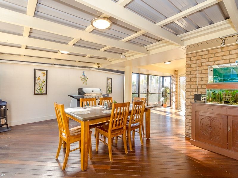 6 Walker Street, Clinton QLD 4680