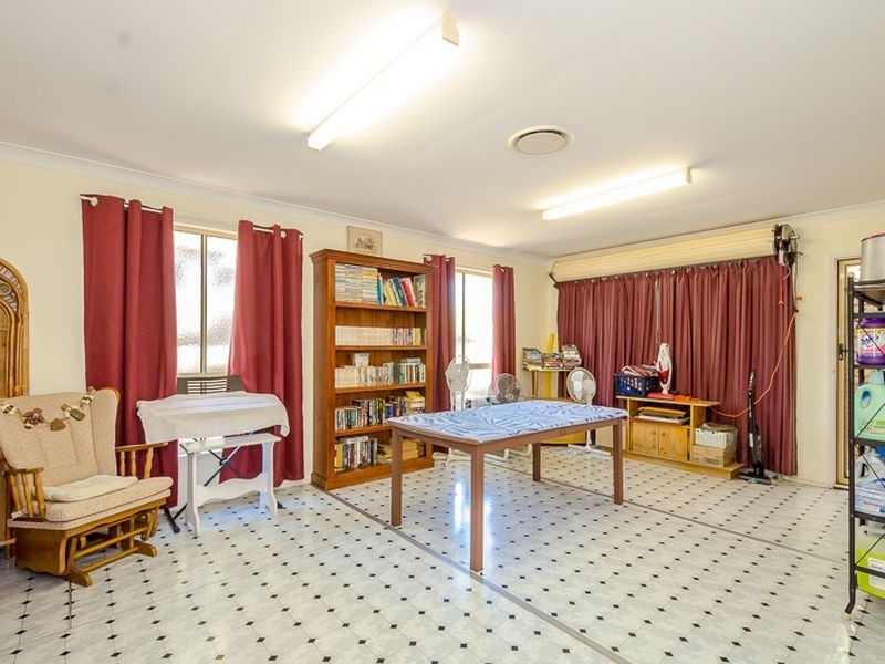 6 Walker Street, Clinton QLD 4680