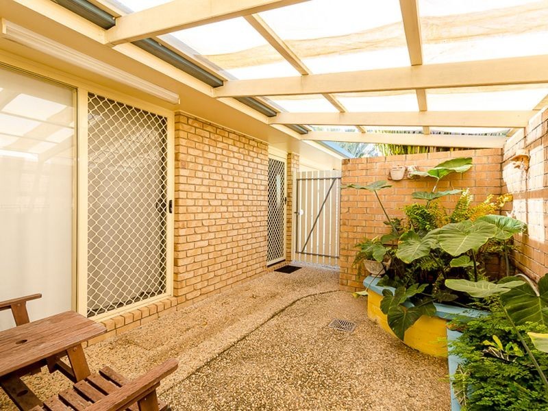 6 Walker Street, Clinton QLD 4680