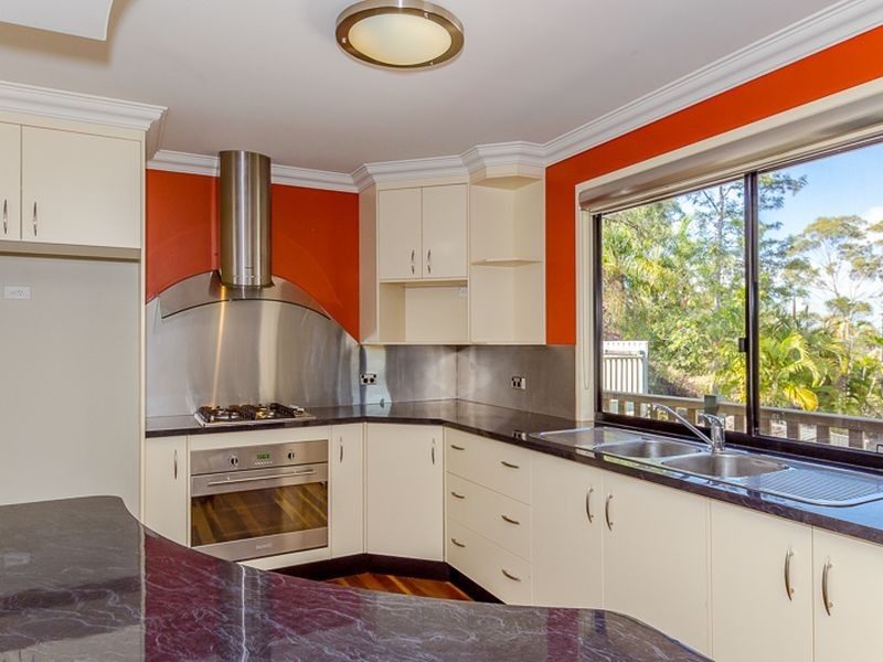 38 Willow Street, New Auckland QLD 4680