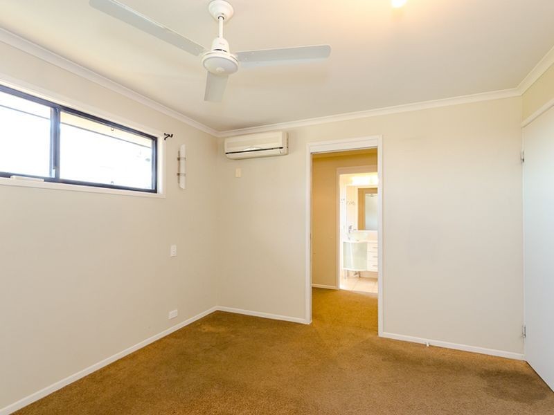 38 Willow Street, New Auckland QLD 4680