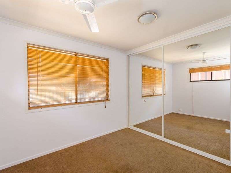 38 Willow Street, New Auckland QLD 4680