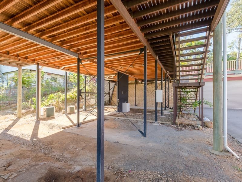 38 Willow Street, New Auckland QLD 4680