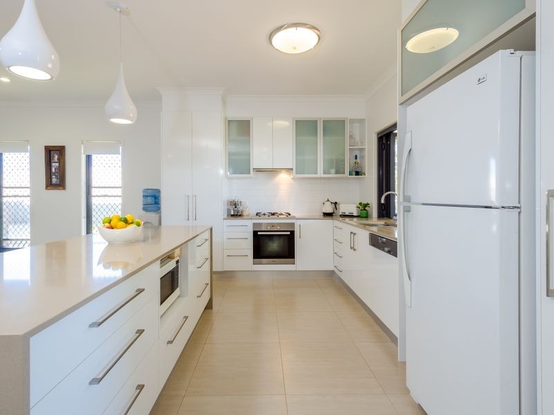 10 Surita Court, Boyne Island QLD 4680