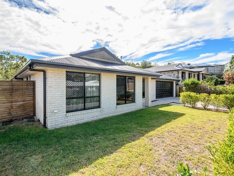 142 Col Brown Avenue, Clinton QLD 4680