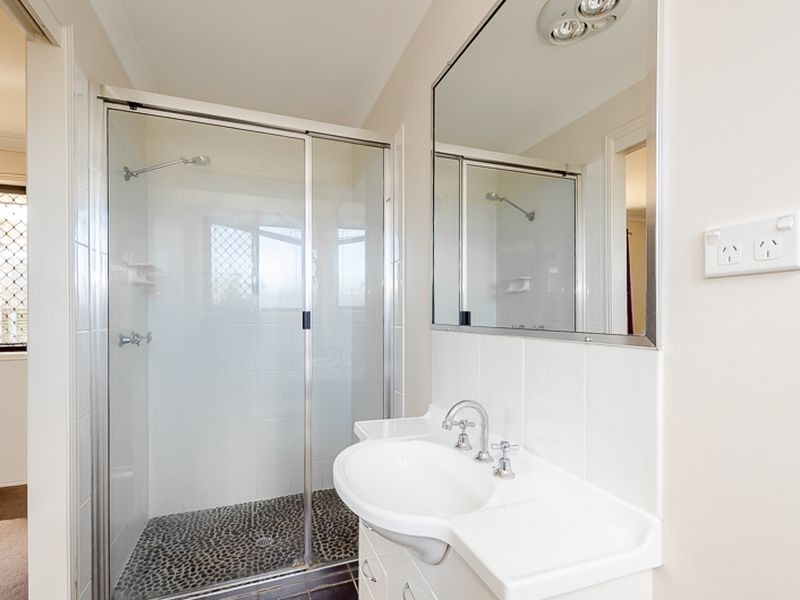 142 Col Brown Avenue, Clinton QLD 4680