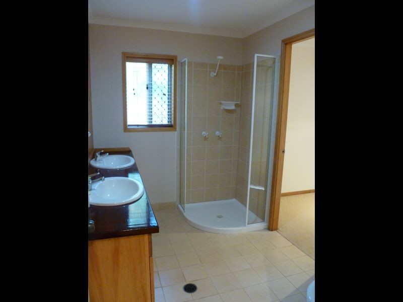 22 Williamson Street, West Gladstone QLD 4680